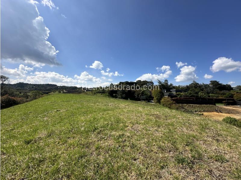 Lote en Venta, Alto De Las Palmas, Envigado - Más