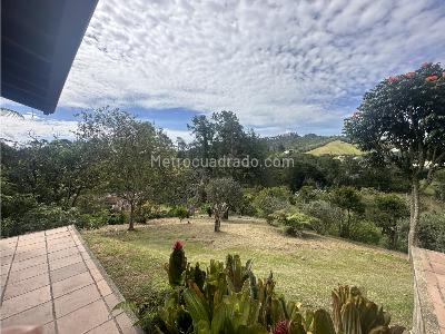 Casa de 4 alcobas en venta en Pontezuela, Rionegro, 350 m² · foto 4 de 16