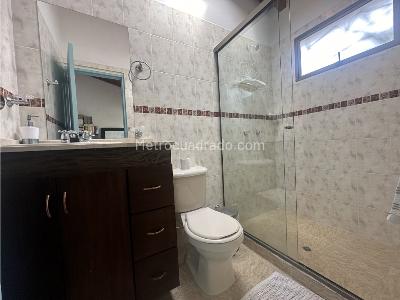 Casa de 4 alcobas en venta en Pontezuela, Rionegro, 350 m² · foto 10 de 16