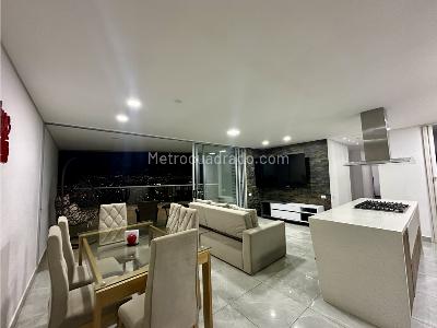 Apartamento de 3 alcobas en venta en Loma Del Chocho, Envigado, 104 m² · foto 3 de 11
