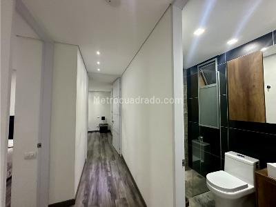 Apartamento de 3 alcobas en venta en Loma Del Chocho, Envigado, 104 m² · foto 8 de 11