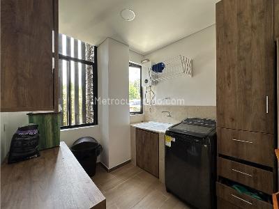 Casa de 4 alcobas en venta en Llanogrande, Rionegro, 320 m² · foto 12 de 17