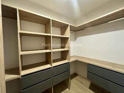 Apartamento en venta en Loma De Las Brujas, Envigado · foto 10 de 13