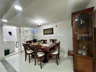 Casa de 4 alcobas en venta en Las Antillas, Envigado, 171 m² · foto 3 de 14