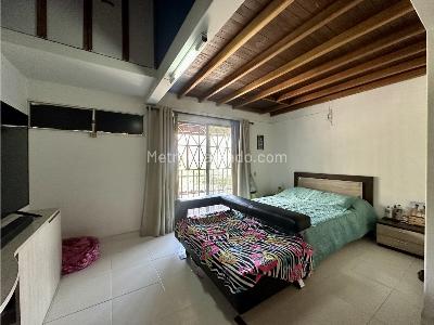 Casa de 4 alcobas en venta en Las Antillas, Envigado, 171 m² · foto 10 de 14