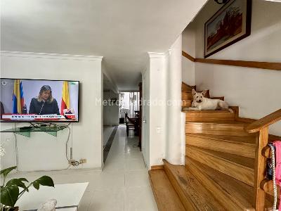 Casa de 4 alcobas en venta en Las Antillas, Envigado, 171 m² · foto 11 de 14