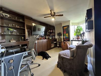 Apartamento de 3 alcobas en venta en El Poblado, Medellín, 207 m² · foto 4 de 17
