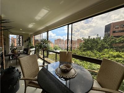Apartamento de 3 alcobas en venta en El Poblado, Medellín, 207 m² · foto 8 de 17