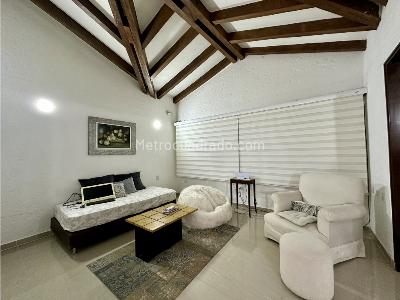 Casa de 3 alcobas en venta en Variante Aeropuerto, Envigado, 400 m² · foto 11 de 20