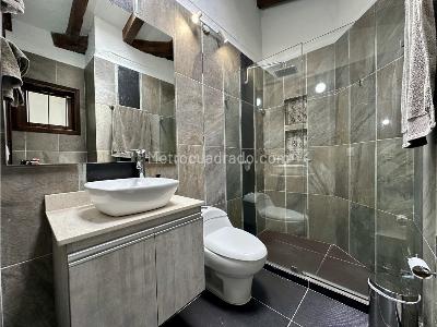 Casa de 3 alcobas en venta en Variante Aeropuerto, Envigado, 400 m² · foto 13 de 20