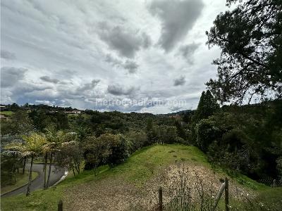 Casa de 3 alcobas en venta en Variante Aeropuerto, Envigado, 400 m² · foto 18 de 20