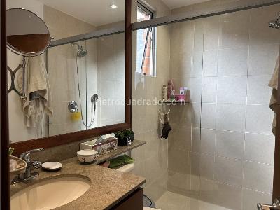 Apartamento en venta en Alejandria, Medellín · foto 12 de 19