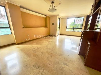 Apartamento de 4 alcobas en venta en El Poblado, Medellín, 254 m² · foto 16 de 20