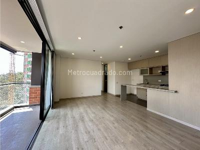 Apartamento de 3 alcobas en venta en Padre Marianito, Medellín, 90 m² · foto 3 de 11