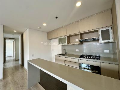Apartamento de 3 alcobas en venta en Padre Marianito, Medellín, 90 m² · foto 4 de 11