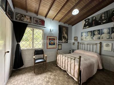 Casa de 4 alcobas en venta en El Poblado, Medellín, 300 m² · foto 13 de 19