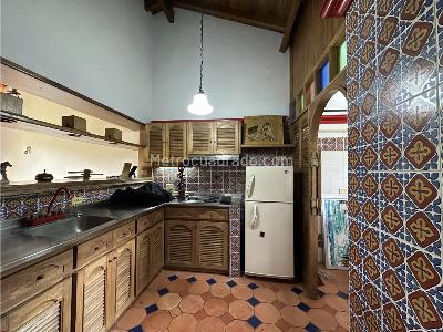 Casa de 4 alcobas en venta en El Poblado, Medellín, 300 m² · foto 19 de 19
