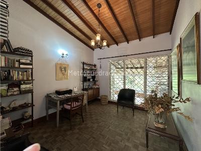 Casa de 4 alcobas en venta en El Poblado, Medellín, 300 m² · foto 9 de 19