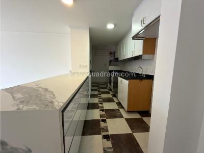 Apartamento de 2 alcobas en venta en El Poblado, Medellín, 120 m² · foto 5 de 11