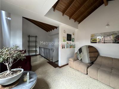 Casa de 4 alcobas en venta en Poblado Las Santas, Medellín, 330 m² · foto 6 de 14