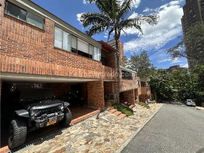 Casa de 4 alcobas en venta en Poblado Las Santas, Medellín, 330 m² · foto 14 de 14