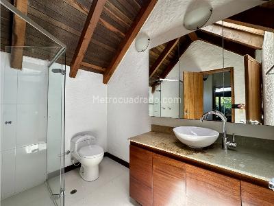 Casa de 3 alcobas en venta en Llanogrande, Rionegro, 450 m² · foto 11 de 20