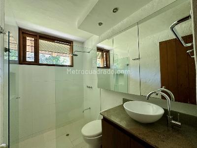 Casa de 3 alcobas en venta en Llanogrande, Rionegro, 450 m² · foto 8 de 20