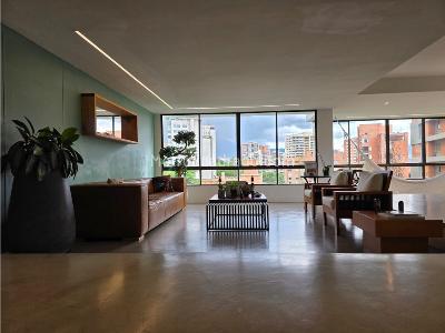 Apartamento de 4 alcobas en venta en Poblado Los Parra, Medellín, 258 m² · foto 10 de 19