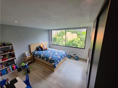 Apartamento de 4 alcobas en venta en Poblado Los Parra, Medellín, 258 m² · foto 15 de 19