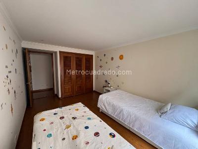 Apartamento en venta en Los Rosales, Bogotá · foto 18 de 20