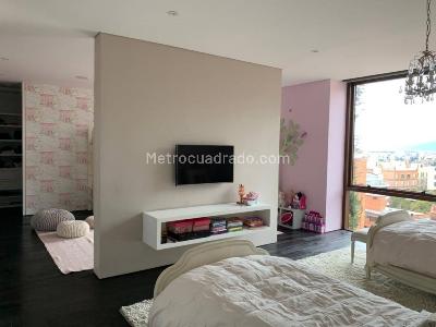 Apartamento de 4 alcobas en venta en Los Rosales, Bogotá, 558 m² · foto 14 de 20