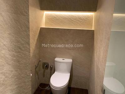 Apartamento de 4 alcobas en venta en Los Rosales, Bogotá, 558 m² · foto 16 de 20