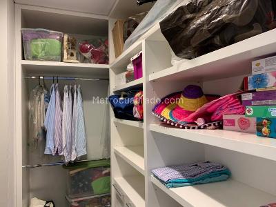 Apartamento de 4 alcobas en venta en Los Rosales, Bogotá, 558 m² · foto 19 de 20