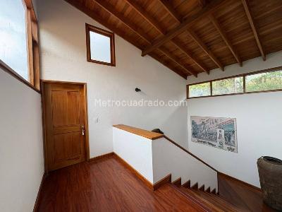 Casa de 5 alcobas en venta en La Calera, La Calera, 585 m² · foto 10 de 20