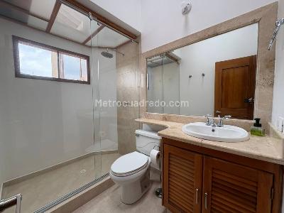 Casa de 5 alcobas en venta en La Calera, La Calera, 585 m² · foto 16 de 20
