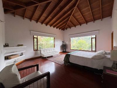 Casa de 5 alcobas en venta en La Calera, La Calera, 585 m² · foto 18 de 20