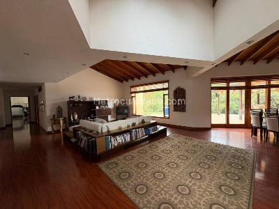 Casa de 5 alcobas en venta en La Calera, La Calera, 585 m² · foto 5 de 20