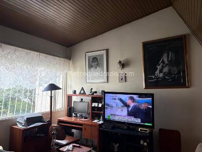Casa de 3 alcobas en venta en Malibu Niza, Bogotá, 322 m² · foto 7 de 20