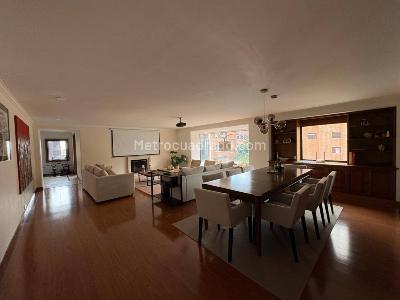Apartamento de 3 alcobas en arriendo en Los Rosales, Bogotá, 240 m² · foto 2 de 20