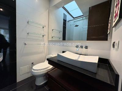 Apartamento de 2 alcobas en venta en Chico Oriental, Bogotá, 145 m² · foto 12 de 20