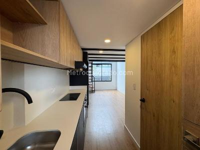 Apartaestudio en venta en La Castellana, Bogotá, 20 m² · foto 4 de 20