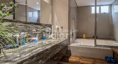Apartamento de 2 alcobas en venta en Los Rosales, Bogotá, 220 m² · foto 12 de 14