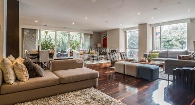 Apartamento de 2 alcobas en venta en Los Rosales, Bogotá, 220 m² · foto 13 de 14