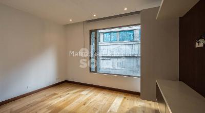 Apartamento de 2 alcobas en venta en Los Rosales, Bogotá, 180 m² · foto 5 de 11