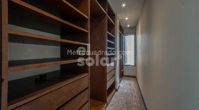 Apartamento de 2 alcobas en venta en Los Rosales, Bogotá, 180 m² · foto 9 de 11