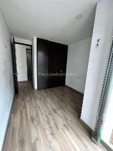 Apartamento de 3 alcobas en venta en El Batan Ii Sector, Bogotá, 83 m² · foto 13 de 16