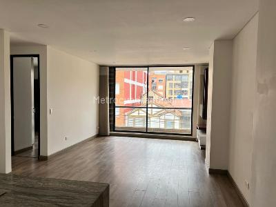 Apartamento de 3 alcobas en venta en El Batan Ii Sector, Bogotá, 83 m² · foto 3 de 16