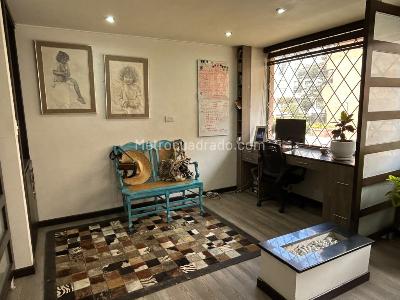 Apartamento en venta en Santa Barbara Central, Bogotá · foto 6 de 16