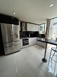 Apartamento en venta en Santa Barbara Central, Bogotá · foto 7 de 16