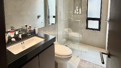 Apartamento de 3 alcobas en venta en Los Rosales, Bogotá, 173 m² · foto 12 de 20